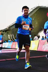 BIB: 9201
                            <button type="button" onclick="openModal(3515427)" class="btn btn-primary btn-sm float-right btn-popup" data-toggle="modal" data-target=".modal-high-quality">
                        <i class="fas fa-shopping-cart"></i> Add to Cart
                    </button>
                                            <button type="button" onclick="isThisMe(3515427, true)" class="btn btn-success btn-sm float-right btn-popup btn-isme hidden" data-toggle="tooltip" data-placement="bottom" title="นี่คือรูปของคุณใช่ไหม คลิกที่นี่เพื่อเอาเข้าอัลบั้ม">
                        <i class="fas fa-plus"></i> Add to album
                    </button>
                    <button type="button" onclick="isThisMe(3515427, false)" class="btn btn-warning btn-sm float-right btn-popup btn-isnotme hidden">
                        <i class="fas fa-ban"></i> Remove from album
                    </button>