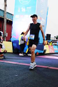 BIB: 102
                            <button type="button" onclick="openModal(3464536)" class="btn btn-primary btn-sm float-right btn-popup" data-toggle="modal" data-target=".modal-high-quality">
                        <i class="fas fa-shopping-cart"></i> Add to Cart
                    </button>
                                            <button type="button" onclick="isThisMe(3464536, true)" class="btn btn-success btn-sm float-right btn-popup btn-isme hidden" data-toggle="tooltip" data-placement="bottom" title="นี่คือรูปของคุณใช่ไหม คลิกที่นี่เพื่อเอาเข้าอัลบั้ม">
                        <i class="fas fa-plus"></i> Add to album
                    </button>
                    <button type="button" onclick="isThisMe(3464536, false)" class="btn btn-warning btn-sm float-right btn-popup btn-isnotme hidden">
                        <i class="fas fa-ban"></i> Remove from album
                    </button>