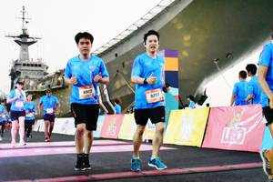 BIB: 9913, 9217
                            <button type="button" onclick="openModal(3465091)" class="btn btn-primary btn-sm float-right btn-popup" data-toggle="modal" data-target=".modal-high-quality">
                        <i class="fas fa-shopping-cart"></i> Add to Cart
                    </button>
                                            <button type="button" onclick="isThisMe(3465091, true)" class="btn btn-success btn-sm float-right btn-popup btn-isme hidden" data-toggle="tooltip" data-placement="bottom" title="นี่คือรูปของคุณใช่ไหม คลิกที่นี่เพื่อเอาเข้าอัลบั้ม">
                        <i class="fas fa-plus"></i> Add to album
                    </button>
                    <button type="button" onclick="isThisMe(3465091, false)" class="btn btn-warning btn-sm float-right btn-popup btn-isnotme hidden">
                        <i class="fas fa-ban"></i> Remove from album
                    </button>