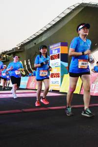 BIB: 9641, 8720
                            <button type="button" onclick="openModal(3515452)" class="btn btn-primary btn-sm float-right btn-popup" data-toggle="modal" data-target=".modal-high-quality">
                        <i class="fas fa-shopping-cart"></i> Add to Cart
                    </button>
                                            <button type="button" onclick="isThisMe(3515452, true)" class="btn btn-success btn-sm float-right btn-popup btn-isme hidden" data-toggle="tooltip" data-placement="bottom" title="นี่คือรูปของคุณใช่ไหม คลิกที่นี่เพื่อเอาเข้าอัลบั้ม">
                        <i class="fas fa-plus"></i> Add to album
                    </button>
                    <button type="button" onclick="isThisMe(3515452, false)" class="btn btn-warning btn-sm float-right btn-popup btn-isnotme hidden">
                        <i class="fas fa-ban"></i> Remove from album
                    </button>