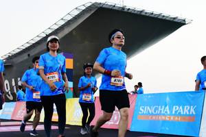 BIB: 8795, 8780
                            <button type="button" onclick="openModal(3462784)" class="btn btn-primary btn-sm float-right btn-popup" data-toggle="modal" data-target=".modal-high-quality">
                        <i class="fas fa-shopping-cart"></i> Add to Cart
                    </button>
                                            <button type="button" onclick="isThisMe(3462784, true)" class="btn btn-success btn-sm float-right btn-popup btn-isme hidden" data-toggle="tooltip" data-placement="bottom" title="นี่คือรูปของคุณใช่ไหม คลิกที่นี่เพื่อเอาเข้าอัลบั้ม">
                        <i class="fas fa-plus"></i> Add to album
                    </button>
                    <button type="button" onclick="isThisMe(3462784, false)" class="btn btn-warning btn-sm float-right btn-popup btn-isnotme hidden">
                        <i class="fas fa-ban"></i> Remove from album
                    </button>