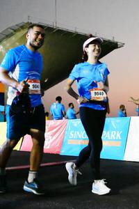 BIB: 904, 9040
                            <button type="button" onclick="openModal(3457398)" class="btn btn-primary btn-sm float-right btn-popup" data-toggle="modal" data-target=".modal-high-quality">
                        <i class="fas fa-shopping-cart"></i> Add to Cart
                    </button>
                                            <button type="button" onclick="isThisMe(3457398, true)" class="btn btn-success btn-sm float-right btn-popup btn-isme hidden" data-toggle="tooltip" data-placement="bottom" title="นี่คือรูปของคุณใช่ไหม คลิกที่นี่เพื่อเอาเข้าอัลบั้ม">
                        <i class="fas fa-plus"></i> Add to album
                    </button>
                    <button type="button" onclick="isThisMe(3457398, false)" class="btn btn-warning btn-sm float-right btn-popup btn-isnotme hidden">
                        <i class="fas fa-ban"></i> Remove from album
                    </button>