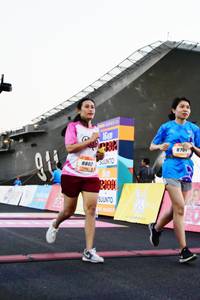 BIB: 8802
                            <button type="button" onclick="openModal(3462851)" class="btn btn-primary btn-sm float-right btn-popup" data-toggle="modal" data-target=".modal-high-quality">
                        <i class="fas fa-shopping-cart"></i> Add to Cart
                    </button>
                                            <button type="button" onclick="isThisMe(3462851, true)" class="btn btn-success btn-sm float-right btn-popup btn-isme hidden" data-toggle="tooltip" data-placement="bottom" title="นี่คือรูปของคุณใช่ไหม คลิกที่นี่เพื่อเอาเข้าอัลบั้ม">
                        <i class="fas fa-plus"></i> Add to album
                    </button>
                    <button type="button" onclick="isThisMe(3462851, false)" class="btn btn-warning btn-sm float-right btn-popup btn-isnotme hidden">
                        <i class="fas fa-ban"></i> Remove from album
                    </button>