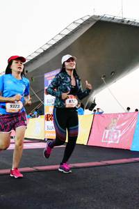 BIB: 9323
                            <button type="button" onclick="openModal(3513410)" class="btn btn-primary btn-sm float-right btn-popup" data-toggle="modal" data-target=".modal-high-quality">
                        <i class="fas fa-shopping-cart"></i> Add to Cart
                    </button>
                                            <button type="button" onclick="isThisMe(3513410, true)" class="btn btn-success btn-sm float-right btn-popup btn-isme hidden" data-toggle="tooltip" data-placement="bottom" title="นี่คือรูปของคุณใช่ไหม คลิกที่นี่เพื่อเอาเข้าอัลบั้ม">
                        <i class="fas fa-plus"></i> Add to album
                    </button>
                    <button type="button" onclick="isThisMe(3513410, false)" class="btn btn-warning btn-sm float-right btn-popup btn-isnotme hidden">
                        <i class="fas fa-ban"></i> Remove from album
                    </button>