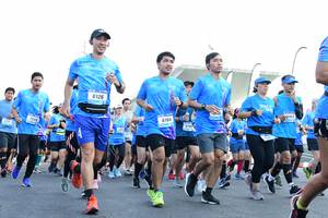 BIB: 6126, 063, 6104
                            <button type="button" onclick="openModal(3345020)" class="btn btn-primary btn-sm float-right btn-popup" data-toggle="modal" data-target=".modal-high-quality">
                        <i class="fas fa-shopping-cart"></i> Add to Cart
                    </button>
                                            <button type="button" onclick="isThisMe(3345020, true)" class="btn btn-success btn-sm float-right btn-popup btn-isme hidden" data-toggle="tooltip" data-placement="bottom" title="นี่คือรูปของคุณใช่ไหม คลิกที่นี่เพื่อเอาเข้าอัลบั้ม">
                        <i class="fas fa-plus"></i> Add to album
                    </button>
                    <button type="button" onclick="isThisMe(3345020, false)" class="btn btn-warning btn-sm float-right btn-popup btn-isnotme hidden">
                        <i class="fas fa-ban"></i> Remove from album
                    </button>