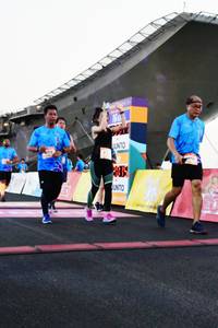 BIB: 150
                            <button type="button" onclick="openModal(3462951)" class="btn btn-primary btn-sm float-right btn-popup" data-toggle="modal" data-target=".modal-high-quality">
                        <i class="fas fa-shopping-cart"></i> Add to Cart
                    </button>
                                            <button type="button" onclick="isThisMe(3462951, true)" class="btn btn-success btn-sm float-right btn-popup btn-isme hidden" data-toggle="tooltip" data-placement="bottom" title="นี่คือรูปของคุณใช่ไหม คลิกที่นี่เพื่อเอาเข้าอัลบั้ม">
                        <i class="fas fa-plus"></i> Add to album
                    </button>
                    <button type="button" onclick="isThisMe(3462951, false)" class="btn btn-warning btn-sm float-right btn-popup btn-isnotme hidden">
                        <i class="fas fa-ban"></i> Remove from album
                    </button>