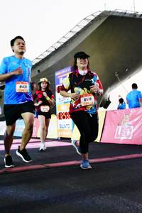 BIB: 843, 8518
                            <button type="button" onclick="openModal(3513306)" class="btn btn-primary btn-sm float-right btn-popup" data-toggle="modal" data-target=".modal-high-quality">
                        <i class="fas fa-shopping-cart"></i> Add to Cart
                    </button>
                                            <button type="button" onclick="isThisMe(3513306, true)" class="btn btn-success btn-sm float-right btn-popup btn-isme hidden" data-toggle="tooltip" data-placement="bottom" title="นี่คือรูปของคุณใช่ไหม คลิกที่นี่เพื่อเอาเข้าอัลบั้ม">
                        <i class="fas fa-plus"></i> Add to album
                    </button>
                    <button type="button" onclick="isThisMe(3513306, false)" class="btn btn-warning btn-sm float-right btn-popup btn-isnotme hidden">
                        <i class="fas fa-ban"></i> Remove from album
                    </button>