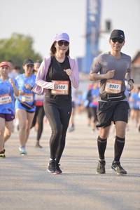 BIB: 9907, 100
                            <button type="button" onclick="openModal(3242548)" class="btn btn-primary btn-sm float-right btn-popup" data-toggle="modal" data-target=".modal-high-quality">
                        <i class="fas fa-shopping-cart"></i> Add to Cart
                    </button>
                                            <button type="button" onclick="isThisMe(3242548, true)" class="btn btn-success btn-sm float-right btn-popup btn-isme hidden" data-toggle="tooltip" data-placement="bottom" title="นี่คือรูปของคุณใช่ไหม คลิกที่นี่เพื่อเอาเข้าอัลบั้ม">
                        <i class="fas fa-plus"></i> Add to album
                    </button>
                    <button type="button" onclick="isThisMe(3242548, false)" class="btn btn-warning btn-sm float-right btn-popup btn-isnotme hidden">
                        <i class="fas fa-ban"></i> Remove from album
                    </button>