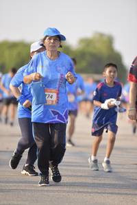 BIB: 
                            <button type="button" onclick="openModal(3240360)" class="btn btn-primary btn-sm float-right btn-popup" data-toggle="modal" data-target=".modal-high-quality">
                        <i class="fas fa-shopping-cart"></i> Add to Cart
                    </button>
                                            <button type="button" onclick="isThisMe(3240360, true)" class="btn btn-success btn-sm float-right btn-popup btn-isme hidden" data-toggle="tooltip" data-placement="bottom" title="นี่คือรูปของคุณใช่ไหม คลิกที่นี่เพื่อเอาเข้าอัลบั้ม">
                        <i class="fas fa-plus"></i> Add to album
                    </button>
                    <button type="button" onclick="isThisMe(3240360, false)" class="btn btn-warning btn-sm float-right btn-popup btn-isnotme hidden">
                        <i class="fas fa-ban"></i> Remove from album
                    </button>