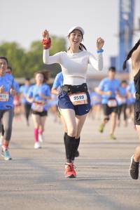 BIB: 672, 9599
                            <button type="button" onclick="openModal(3239349)" class="btn btn-primary btn-sm float-right btn-popup" data-toggle="modal" data-target=".modal-high-quality">
                        <i class="fas fa-shopping-cart"></i> Add to Cart
                    </button>
                                            <button type="button" onclick="isThisMe(3239349, true)" class="btn btn-success btn-sm float-right btn-popup btn-isme hidden" data-toggle="tooltip" data-placement="bottom" title="นี่คือรูปของคุณใช่ไหม คลิกที่นี่เพื่อเอาเข้าอัลบั้ม">
                        <i class="fas fa-plus"></i> Add to album
                    </button>
                    <button type="button" onclick="isThisMe(3239349, false)" class="btn btn-warning btn-sm float-right btn-popup btn-isnotme hidden">
                        <i class="fas fa-ban"></i> Remove from album
                    </button>