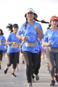 BIB: 8941
                            <button type="button" onclick="openModal(3241647)" class="btn btn-primary btn-sm float-right btn-popup" data-toggle="modal" data-target=".modal-high-quality">
                        <i class="fas fa-shopping-cart"></i> Add to Cart
                    </button>
                                            <button type="button" onclick="isThisMe(3241647, true)" class="btn btn-success btn-sm float-right btn-popup btn-isme hidden" data-toggle="tooltip" data-placement="bottom" title="นี่คือรูปของคุณใช่ไหม คลิกที่นี่เพื่อเอาเข้าอัลบั้ม">
                        <i class="fas fa-plus"></i> Add to album
                    </button>
                    <button type="button" onclick="isThisMe(3241647, false)" class="btn btn-warning btn-sm float-right btn-popup btn-isnotme hidden">
                        <i class="fas fa-ban"></i> Remove from album
                    </button>