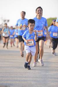 BIB: 358
                            <button type="button" onclick="openModal(3242028)" class="btn btn-primary btn-sm float-right btn-popup" data-toggle="modal" data-target=".modal-high-quality">
                        <i class="fas fa-shopping-cart"></i> Add to Cart
                    </button>
                                            <button type="button" onclick="isThisMe(3242028, true)" class="btn btn-success btn-sm float-right btn-popup btn-isme hidden" data-toggle="tooltip" data-placement="bottom" title="นี่คือรูปของคุณใช่ไหม คลิกที่นี่เพื่อเอาเข้าอัลบั้ม">
                        <i class="fas fa-plus"></i> Add to album
                    </button>
                    <button type="button" onclick="isThisMe(3242028, false)" class="btn btn-warning btn-sm float-right btn-popup btn-isnotme hidden">
                        <i class="fas fa-ban"></i> Remove from album
                    </button>