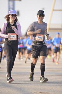 BIB: 9907, 9100
                            <button type="button" onclick="openModal(3242603)" class="btn btn-primary btn-sm float-right btn-popup" data-toggle="modal" data-target=".modal-high-quality">
                        <i class="fas fa-shopping-cart"></i> Add to Cart
                    </button>
                                            <button type="button" onclick="isThisMe(3242603, true)" class="btn btn-success btn-sm float-right btn-popup btn-isme hidden" data-toggle="tooltip" data-placement="bottom" title="นี่คือรูปของคุณใช่ไหม คลิกที่นี่เพื่อเอาเข้าอัลบั้ม">
                        <i class="fas fa-plus"></i> Add to album
                    </button>
                    <button type="button" onclick="isThisMe(3242603, false)" class="btn btn-warning btn-sm float-right btn-popup btn-isnotme hidden">
                        <i class="fas fa-ban"></i> Remove from album
                    </button>