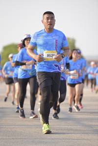 BIB: 9531
                            <button type="button" onclick="openModal(3239660)" class="btn btn-primary btn-sm float-right btn-popup" data-toggle="modal" data-target=".modal-high-quality">
                        <i class="fas fa-shopping-cart"></i> Add to Cart
                    </button>
                                            <button type="button" onclick="isThisMe(3239660, true)" class="btn btn-success btn-sm float-right btn-popup btn-isme hidden" data-toggle="tooltip" data-placement="bottom" title="นี่คือรูปของคุณใช่ไหม คลิกที่นี่เพื่อเอาเข้าอัลบั้ม">
                        <i class="fas fa-plus"></i> Add to album
                    </button>
                    <button type="button" onclick="isThisMe(3239660, false)" class="btn btn-warning btn-sm float-right btn-popup btn-isnotme hidden">
                        <i class="fas fa-ban"></i> Remove from album
                    </button>