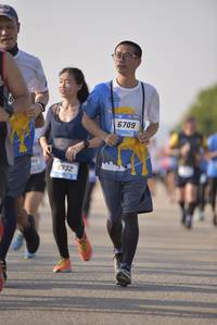 BIB: 6709, 6932, 
                            <button type="button" onclick="openModal(3209287)" class="btn btn-primary btn-sm float-right btn-popup" data-toggle="modal" data-target=".modal-high-quality">
                        <i class="fas fa-shopping-cart"></i> Add to Cart
                    </button>
                                            <button type="button" onclick="isThisMe(3209287, true)" class="btn btn-success btn-sm float-right btn-popup btn-isme hidden" data-toggle="tooltip" data-placement="bottom" title="นี่คือรูปของคุณใช่ไหม คลิกที่นี่เพื่อเอาเข้าอัลบั้ม">
                        <i class="fas fa-plus"></i> Add to album
                    </button>
                    <button type="button" onclick="isThisMe(3209287, false)" class="btn btn-warning btn-sm float-right btn-popup btn-isnotme hidden">
                        <i class="fas fa-ban"></i> Remove from album
                    </button>