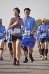 BIB: 6896, 1205, 7206
                            <button type="button" onclick="openModal(3209937)" class="btn btn-primary btn-sm float-right btn-popup" data-toggle="modal" data-target=".modal-high-quality">
                        <i class="fas fa-shopping-cart"></i> Add to Cart
                    </button>
                                            <button type="button" onclick="isThisMe(3209937, true)" class="btn btn-success btn-sm float-right btn-popup btn-isme hidden" data-toggle="tooltip" data-placement="bottom" title="นี่คือรูปของคุณใช่ไหม คลิกที่นี่เพื่อเอาเข้าอัลบั้ม">
                        <i class="fas fa-plus"></i> Add to album
                    </button>
                    <button type="button" onclick="isThisMe(3209937, false)" class="btn btn-warning btn-sm float-right btn-popup btn-isnotme hidden">
                        <i class="fas fa-ban"></i> Remove from album
                    </button>