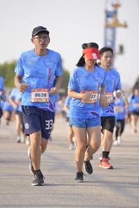 BIB: 8638
                            <button type="button" onclick="openModal(3241023)" class="btn btn-primary btn-sm float-right btn-popup" data-toggle="modal" data-target=".modal-high-quality">
                        <i class="fas fa-shopping-cart"></i> Add to Cart
                    </button>
                                            <button type="button" onclick="isThisMe(3241023, true)" class="btn btn-success btn-sm float-right btn-popup btn-isme hidden" data-toggle="tooltip" data-placement="bottom" title="นี่คือรูปของคุณใช่ไหม คลิกที่นี่เพื่อเอาเข้าอัลบั้ม">
                        <i class="fas fa-plus"></i> Add to album
                    </button>
                    <button type="button" onclick="isThisMe(3241023, false)" class="btn btn-warning btn-sm float-right btn-popup btn-isnotme hidden">
                        <i class="fas fa-ban"></i> Remove from album
                    </button>