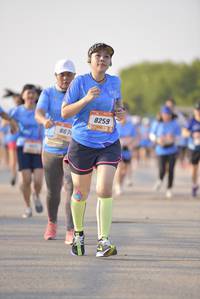 BIB: 8259, 867
                            <button type="button" onclick="openModal(3239936)" class="btn btn-primary btn-sm float-right btn-popup" data-toggle="modal" data-target=".modal-high-quality">
                        <i class="fas fa-shopping-cart"></i> Add to Cart
                    </button>
                                            <button type="button" onclick="isThisMe(3239936, true)" class="btn btn-success btn-sm float-right btn-popup btn-isme hidden" data-toggle="tooltip" data-placement="bottom" title="นี่คือรูปของคุณใช่ไหม คลิกที่นี่เพื่อเอาเข้าอัลบั้ม">
                        <i class="fas fa-plus"></i> Add to album
                    </button>
                    <button type="button" onclick="isThisMe(3239936, false)" class="btn btn-warning btn-sm float-right btn-popup btn-isnotme hidden">
                        <i class="fas fa-ban"></i> Remove from album
                    </button>