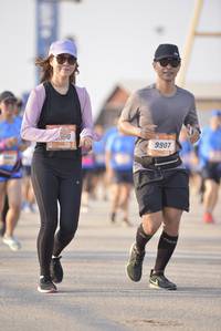 BIB: 9907
                            <button type="button" onclick="openModal(3242609)" class="btn btn-primary btn-sm float-right btn-popup" data-toggle="modal" data-target=".modal-high-quality">
                        <i class="fas fa-shopping-cart"></i> Add to Cart
                    </button>
                                            <button type="button" onclick="isThisMe(3242609, true)" class="btn btn-success btn-sm float-right btn-popup btn-isme hidden" data-toggle="tooltip" data-placement="bottom" title="นี่คือรูปของคุณใช่ไหม คลิกที่นี่เพื่อเอาเข้าอัลบั้ม">
                        <i class="fas fa-plus"></i> Add to album
                    </button>
                    <button type="button" onclick="isThisMe(3242609, false)" class="btn btn-warning btn-sm float-right btn-popup btn-isnotme hidden">
                        <i class="fas fa-ban"></i> Remove from album
                    </button>