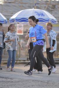 BIB: 081
                            <button type="button" onclick="openModal(3183882)" class="btn btn-primary btn-sm float-right btn-popup" data-toggle="modal" data-target=".modal-high-quality">
                        <i class="fas fa-shopping-cart"></i> Add to Cart
                    </button>
                                            <button type="button" onclick="isThisMe(3183882, true)" class="btn btn-success btn-sm float-right btn-popup btn-isme hidden" data-toggle="tooltip" data-placement="bottom" title="นี่คือรูปของคุณใช่ไหม คลิกที่นี่เพื่อเอาเข้าอัลบั้ม">
                        <i class="fas fa-plus"></i> Add to album
                    </button>
                    <button type="button" onclick="isThisMe(3183882, false)" class="btn btn-warning btn-sm float-right btn-popup btn-isnotme hidden">
                        <i class="fas fa-ban"></i> Remove from album
                    </button>