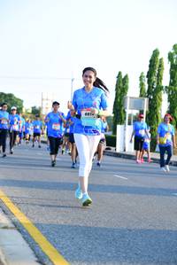 BIB: 
                            <button type="button" onclick="openModal(3156736)" class="btn btn-primary btn-sm float-right btn-popup" data-toggle="modal" data-target=".modal-high-quality">
                        <i class="fas fa-shopping-cart"></i> Add to Cart
                    </button>
                                            <button type="button" onclick="isThisMe(3156736, true)" class="btn btn-success btn-sm float-right btn-popup btn-isme hidden" data-toggle="tooltip" data-placement="bottom" title="นี่คือรูปของคุณใช่ไหม คลิกที่นี่เพื่อเอาเข้าอัลบั้ม">
                        <i class="fas fa-plus"></i> Add to album
                    </button>
                    <button type="button" onclick="isThisMe(3156736, false)" class="btn btn-warning btn-sm float-right btn-popup btn-isnotme hidden">
                        <i class="fas fa-ban"></i> Remove from album
                    </button>