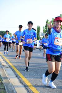 BIB: 9098
                            <button type="button" onclick="openModal(3152975)" class="btn btn-primary btn-sm float-right btn-popup" data-toggle="modal" data-target=".modal-high-quality">
                        <i class="fas fa-shopping-cart"></i> Add to Cart
                    </button>
                                            <button type="button" onclick="isThisMe(3152975, true)" class="btn btn-success btn-sm float-right btn-popup btn-isme hidden" data-toggle="tooltip" data-placement="bottom" title="นี่คือรูปของคุณใช่ไหม คลิกที่นี่เพื่อเอาเข้าอัลบั้ม">
                        <i class="fas fa-plus"></i> Add to album
                    </button>
                    <button type="button" onclick="isThisMe(3152975, false)" class="btn btn-warning btn-sm float-right btn-popup btn-isnotme hidden">
                        <i class="fas fa-ban"></i> Remove from album
                    </button>