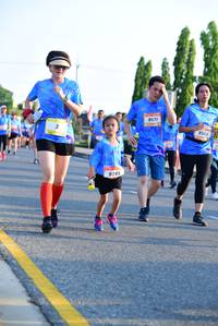 BIB: 9571, 9560, 9345
                            <button type="button" onclick="openModal(3156923)" class="btn btn-primary btn-sm float-right btn-popup" data-toggle="modal" data-target=".modal-high-quality">
                        <i class="fas fa-shopping-cart"></i> Add to Cart
                    </button>
                                            <button type="button" onclick="isThisMe(3156923, true)" class="btn btn-success btn-sm float-right btn-popup btn-isme hidden" data-toggle="tooltip" data-placement="bottom" title="นี่คือรูปของคุณใช่ไหม คลิกที่นี่เพื่อเอาเข้าอัลบั้ม">
                        <i class="fas fa-plus"></i> Add to album
                    </button>
                    <button type="button" onclick="isThisMe(3156923, false)" class="btn btn-warning btn-sm float-right btn-popup btn-isnotme hidden">
                        <i class="fas fa-ban"></i> Remove from album
                    </button>