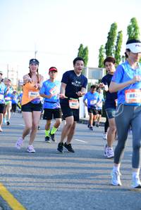 BIB: 882, 9683, 9662
                            <button type="button" onclick="openModal(3151213)" class="btn btn-primary btn-sm float-right btn-popup" data-toggle="modal" data-target=".modal-high-quality">
                        <i class="fas fa-shopping-cart"></i> Add to Cart
                    </button>
                                            <button type="button" onclick="isThisMe(3151213, true)" class="btn btn-success btn-sm float-right btn-popup btn-isme hidden" data-toggle="tooltip" data-placement="bottom" title="นี่คือรูปของคุณใช่ไหม คลิกที่นี่เพื่อเอาเข้าอัลบั้ม">
                        <i class="fas fa-plus"></i> Add to album
                    </button>
                    <button type="button" onclick="isThisMe(3151213, false)" class="btn btn-warning btn-sm float-right btn-popup btn-isnotme hidden">
                        <i class="fas fa-ban"></i> Remove from album
                    </button>