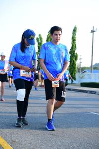 BIB: 923
                            <button type="button" onclick="openModal(3153309)" class="btn btn-primary btn-sm float-right btn-popup" data-toggle="modal" data-target=".modal-high-quality">
                        <i class="fas fa-shopping-cart"></i> Add to Cart
                    </button>
                                            <button type="button" onclick="isThisMe(3153309, true)" class="btn btn-success btn-sm float-right btn-popup btn-isme hidden" data-toggle="tooltip" data-placement="bottom" title="นี่คือรูปของคุณใช่ไหม คลิกที่นี่เพื่อเอาเข้าอัลบั้ม">
                        <i class="fas fa-plus"></i> Add to album
                    </button>
                    <button type="button" onclick="isThisMe(3153309, false)" class="btn btn-warning btn-sm float-right btn-popup btn-isnotme hidden">
                        <i class="fas fa-ban"></i> Remove from album
                    </button>