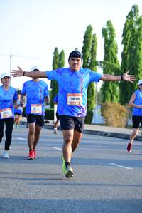 BIB: 9658, 9313
                            <button type="button" onclick="openModal(3156453)" class="btn btn-primary btn-sm float-right btn-popup" data-toggle="modal" data-target=".modal-high-quality">
                        <i class="fas fa-shopping-cart"></i> Add to Cart
                    </button>
                                            <button type="button" onclick="isThisMe(3156453, true)" class="btn btn-success btn-sm float-right btn-popup btn-isme hidden" data-toggle="tooltip" data-placement="bottom" title="นี่คือรูปของคุณใช่ไหม คลิกที่นี่เพื่อเอาเข้าอัลบั้ม">
                        <i class="fas fa-plus"></i> Add to album
                    </button>
                    <button type="button" onclick="isThisMe(3156453, false)" class="btn btn-warning btn-sm float-right btn-popup btn-isnotme hidden">
                        <i class="fas fa-ban"></i> Remove from album
                    </button>