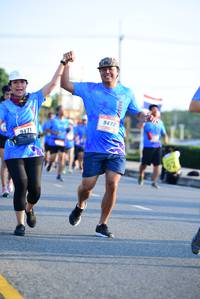 BIB: 9472, 471
                            <button type="button" onclick="openModal(3151785)" class="btn btn-primary btn-sm float-right btn-popup" data-toggle="modal" data-target=".modal-high-quality">
                        <i class="fas fa-shopping-cart"></i> Add to Cart
                    </button>
                                            <button type="button" onclick="isThisMe(3151785, true)" class="btn btn-success btn-sm float-right btn-popup btn-isme hidden" data-toggle="tooltip" data-placement="bottom" title="นี่คือรูปของคุณใช่ไหม คลิกที่นี่เพื่อเอาเข้าอัลบั้ม">
                        <i class="fas fa-plus"></i> Add to album
                    </button>
                    <button type="button" onclick="isThisMe(3151785, false)" class="btn btn-warning btn-sm float-right btn-popup btn-isnotme hidden">
                        <i class="fas fa-ban"></i> Remove from album
                    </button>