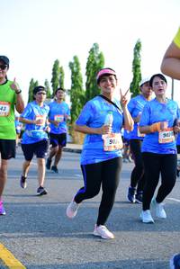 BIB: 902, 9024
                            <button type="button" onclick="openModal(3152753)" class="btn btn-primary btn-sm float-right btn-popup" data-toggle="modal" data-target=".modal-high-quality">
                        <i class="fas fa-shopping-cart"></i> Add to Cart
                    </button>
                                            <button type="button" onclick="isThisMe(3152753, true)" class="btn btn-success btn-sm float-right btn-popup btn-isme hidden" data-toggle="tooltip" data-placement="bottom" title="นี่คือรูปของคุณใช่ไหม คลิกที่นี่เพื่อเอาเข้าอัลบั้ม">
                        <i class="fas fa-plus"></i> Add to album
                    </button>
                    <button type="button" onclick="isThisMe(3152753, false)" class="btn btn-warning btn-sm float-right btn-popup btn-isnotme hidden">
                        <i class="fas fa-ban"></i> Remove from album
                    </button>