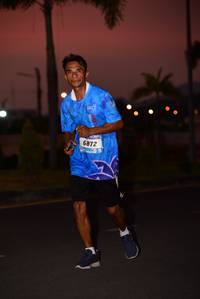 BIB: 6872
                            <button type="button" onclick="openModal(3196231)" class="btn btn-primary btn-sm float-right btn-popup" data-toggle="modal" data-target=".modal-high-quality">
                        <i class="fas fa-shopping-cart"></i> Add to Cart
                    </button>
                                            <button type="button" onclick="isThisMe(3196231, true)" class="btn btn-success btn-sm float-right btn-popup btn-isme hidden" data-toggle="tooltip" data-placement="bottom" title="นี่คือรูปของคุณใช่ไหม คลิกที่นี่เพื่อเอาเข้าอัลบั้ม">
                        <i class="fas fa-plus"></i> Add to album
                    </button>
                    <button type="button" onclick="isThisMe(3196231, false)" class="btn btn-warning btn-sm float-right btn-popup btn-isnotme hidden">
                        <i class="fas fa-ban"></i> Remove from album
                    </button>