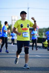 BIB: 6955
                            <button type="button" onclick="openModal(3143759)" class="btn btn-primary btn-sm float-right btn-popup" data-toggle="modal" data-target=".modal-high-quality">
                        <i class="fas fa-shopping-cart"></i> Add to Cart
                    </button>
                                            <button type="button" onclick="isThisMe(3143759, true)" class="btn btn-success btn-sm float-right btn-popup btn-isme hidden" data-toggle="tooltip" data-placement="bottom" title="นี่คือรูปของคุณใช่ไหม คลิกที่นี่เพื่อเอาเข้าอัลบั้ม">
                        <i class="fas fa-plus"></i> Add to album
                    </button>
                    <button type="button" onclick="isThisMe(3143759, false)" class="btn btn-warning btn-sm float-right btn-popup btn-isnotme hidden">
                        <i class="fas fa-ban"></i> Remove from album
                    </button>