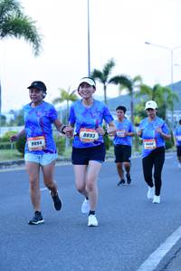 BIB: 8893, 8894, 402
                            <button type="button" onclick="openModal(3167287)" class="btn btn-primary btn-sm float-right btn-popup" data-toggle="modal" data-target=".modal-high-quality">
                        <i class="fas fa-shopping-cart"></i> Add to Cart
                    </button>
                                            <button type="button" onclick="isThisMe(3167287, true)" class="btn btn-success btn-sm float-right btn-popup btn-isme hidden" data-toggle="tooltip" data-placement="bottom" title="นี่คือรูปของคุณใช่ไหม คลิกที่นี่เพื่อเอาเข้าอัลบั้ม">
                        <i class="fas fa-plus"></i> Add to album
                    </button>
                    <button type="button" onclick="isThisMe(3167287, false)" class="btn btn-warning btn-sm float-right btn-popup btn-isnotme hidden">
                        <i class="fas fa-ban"></i> Remove from album
                    </button>