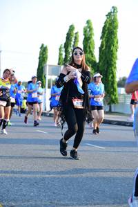 BIB: 922
                            <button type="button" onclick="openModal(3152502)" class="btn btn-primary btn-sm float-right btn-popup" data-toggle="modal" data-target=".modal-high-quality">
                        <i class="fas fa-shopping-cart"></i> Add to Cart
                    </button>
                                            <button type="button" onclick="isThisMe(3152502, true)" class="btn btn-success btn-sm float-right btn-popup btn-isme hidden" data-toggle="tooltip" data-placement="bottom" title="นี่คือรูปของคุณใช่ไหม คลิกที่นี่เพื่อเอาเข้าอัลบั้ม">
                        <i class="fas fa-plus"></i> Add to album
                    </button>
                    <button type="button" onclick="isThisMe(3152502, false)" class="btn btn-warning btn-sm float-right btn-popup btn-isnotme hidden">
                        <i class="fas fa-ban"></i> Remove from album
                    </button>