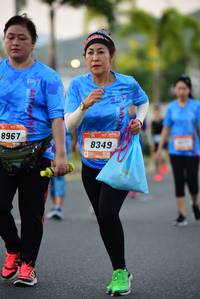 BIB: 8967, 8349
                            <button type="button" onclick="openModal(3174296)" class="btn btn-primary btn-sm float-right btn-popup" data-toggle="modal" data-target=".modal-high-quality">
                        <i class="fas fa-shopping-cart"></i> Add to Cart
                    </button>
                                            <button type="button" onclick="isThisMe(3174296, true)" class="btn btn-success btn-sm float-right btn-popup btn-isme hidden" data-toggle="tooltip" data-placement="bottom" title="นี่คือรูปของคุณใช่ไหม คลิกที่นี่เพื่อเอาเข้าอัลบั้ม">
                        <i class="fas fa-plus"></i> Add to album
                    </button>
                    <button type="button" onclick="isThisMe(3174296, false)" class="btn btn-warning btn-sm float-right btn-popup btn-isnotme hidden">
                        <i class="fas fa-ban"></i> Remove from album
                    </button>