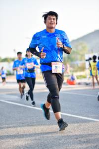 BIB: 904
                            <button type="button" onclick="openModal(3471615)" class="btn btn-primary btn-sm float-right btn-popup" data-toggle="modal" data-target=".modal-high-quality">
                        <i class="fas fa-shopping-cart"></i> Add to Cart
                    </button>
                                            <button type="button" onclick="isThisMe(3471615, true)" class="btn btn-success btn-sm float-right btn-popup btn-isme hidden" data-toggle="tooltip" data-placement="bottom" title="นี่คือรูปของคุณใช่ไหม คลิกที่นี่เพื่อเอาเข้าอัลบั้ม">
                        <i class="fas fa-plus"></i> Add to album
                    </button>
                    <button type="button" onclick="isThisMe(3471615, false)" class="btn btn-warning btn-sm float-right btn-popup btn-isnotme hidden">
                        <i class="fas fa-ban"></i> Remove from album
                    </button>