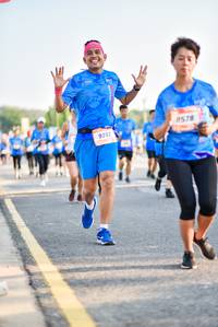 BIB: 9392
                            <button type="button" onclick="openModal(3472366)" class="btn btn-primary btn-sm float-right btn-popup" data-toggle="modal" data-target=".modal-high-quality">
                        <i class="fas fa-shopping-cart"></i> Add to Cart
                    </button>
                                            <button type="button" onclick="isThisMe(3472366, true)" class="btn btn-success btn-sm float-right btn-popup btn-isme hidden" data-toggle="tooltip" data-placement="bottom" title="นี่คือรูปของคุณใช่ไหม คลิกที่นี่เพื่อเอาเข้าอัลบั้ม">
                        <i class="fas fa-plus"></i> Add to album
                    </button>
                    <button type="button" onclick="isThisMe(3472366, false)" class="btn btn-warning btn-sm float-right btn-popup btn-isnotme hidden">
                        <i class="fas fa-ban"></i> Remove from album
                    </button>