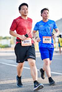 BIB: 9293, 9295, 
                            <button type="button" onclick="openModal(3471630)" class="btn btn-primary btn-sm float-right btn-popup" data-toggle="modal" data-target=".modal-high-quality">
                        <i class="fas fa-shopping-cart"></i> Add to Cart
                    </button>
                                            <button type="button" onclick="isThisMe(3471630, true)" class="btn btn-success btn-sm float-right btn-popup btn-isme hidden" data-toggle="tooltip" data-placement="bottom" title="นี่คือรูปของคุณใช่ไหม คลิกที่นี่เพื่อเอาเข้าอัลบั้ม">
                        <i class="fas fa-plus"></i> Add to album
                    </button>
                    <button type="button" onclick="isThisMe(3471630, false)" class="btn btn-warning btn-sm float-right btn-popup btn-isnotme hidden">
                        <i class="fas fa-ban"></i> Remove from album
                    </button>