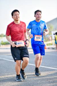 BIB: 9293, 9295
                            <button type="button" onclick="openModal(3471622)" class="btn btn-primary btn-sm float-right btn-popup" data-toggle="modal" data-target=".modal-high-quality">
                        <i class="fas fa-shopping-cart"></i> Add to Cart
                    </button>
                                            <button type="button" onclick="isThisMe(3471622, true)" class="btn btn-success btn-sm float-right btn-popup btn-isme hidden" data-toggle="tooltip" data-placement="bottom" title="นี่คือรูปของคุณใช่ไหม คลิกที่นี่เพื่อเอาเข้าอัลบั้ม">
                        <i class="fas fa-plus"></i> Add to album
                    </button>
                    <button type="button" onclick="isThisMe(3471622, false)" class="btn btn-warning btn-sm float-right btn-popup btn-isnotme hidden">
                        <i class="fas fa-ban"></i> Remove from album
                    </button>