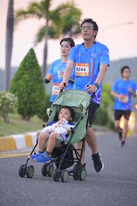 BIB: 9244
                            <button type="button" onclick="openModal(3261454)" class="btn btn-primary btn-sm float-right btn-popup" data-toggle="modal" data-target=".modal-high-quality">
                        <i class="fas fa-shopping-cart"></i> Add to Cart
                    </button>
                                            <button type="button" onclick="isThisMe(3261454, true)" class="btn btn-success btn-sm float-right btn-popup btn-isme hidden" data-toggle="tooltip" data-placement="bottom" title="นี่คือรูปของคุณใช่ไหม คลิกที่นี่เพื่อเอาเข้าอัลบั้ม">
                        <i class="fas fa-plus"></i> Add to album
                    </button>
                    <button type="button" onclick="isThisMe(3261454, false)" class="btn btn-warning btn-sm float-right btn-popup btn-isnotme hidden">
                        <i class="fas fa-ban"></i> Remove from album
                    </button>