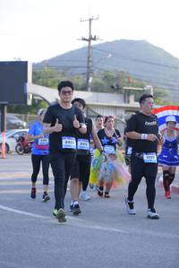 BIB: 692, 6926, 6020
                            <button type="button" onclick="openModal(3154130)" class="btn btn-primary btn-sm float-right btn-popup" data-toggle="modal" data-target=".modal-high-quality">
                        <i class="fas fa-shopping-cart"></i> Add to Cart
                    </button>
                                            <button type="button" onclick="isThisMe(3154130, true)" class="btn btn-success btn-sm float-right btn-popup btn-isme hidden" data-toggle="tooltip" data-placement="bottom" title="นี่คือรูปของคุณใช่ไหม คลิกที่นี่เพื่อเอาเข้าอัลบั้ม">
                        <i class="fas fa-plus"></i> Add to album
                    </button>
                    <button type="button" onclick="isThisMe(3154130, false)" class="btn btn-warning btn-sm float-right btn-popup btn-isnotme hidden">
                        <i class="fas fa-ban"></i> Remove from album
                    </button>