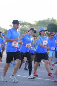 BIB: 9144, 8015, 8018
                            <button type="button" onclick="openModal(3200823)" class="btn btn-primary btn-sm float-right btn-popup" data-toggle="modal" data-target=".modal-high-quality">
                        <i class="fas fa-shopping-cart"></i> Add to Cart
                    </button>
                                            <button type="button" onclick="isThisMe(3200823, true)" class="btn btn-success btn-sm float-right btn-popup btn-isme hidden" data-toggle="tooltip" data-placement="bottom" title="นี่คือรูปของคุณใช่ไหม คลิกที่นี่เพื่อเอาเข้าอัลบั้ม">
                        <i class="fas fa-plus"></i> Add to album
                    </button>
                    <button type="button" onclick="isThisMe(3200823, false)" class="btn btn-warning btn-sm float-right btn-popup btn-isnotme hidden">
                        <i class="fas fa-ban"></i> Remove from album
                    </button>