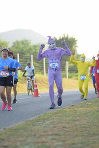 BIB: 8424, 
                            <button type="button" onclick="openModal(3408630)" class="btn btn-primary btn-sm float-right btn-popup" data-toggle="modal" data-target=".modal-high-quality">
                        <i class="fas fa-shopping-cart"></i> Add to Cart
                    </button>
                                            <button type="button" onclick="isThisMe(3408630, true)" class="btn btn-success btn-sm float-right btn-popup btn-isme hidden" data-toggle="tooltip" data-placement="bottom" title="นี่คือรูปของคุณใช่ไหม คลิกที่นี่เพื่อเอาเข้าอัลบั้ม">
                        <i class="fas fa-plus"></i> Add to album
                    </button>
                    <button type="button" onclick="isThisMe(3408630, false)" class="btn btn-warning btn-sm float-right btn-popup btn-isnotme hidden">
                        <i class="fas fa-ban"></i> Remove from album
                    </button>