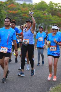 BIB: 9851, 9573, 8263
                            <button type="button" onclick="openModal(3171372)" class="btn btn-primary btn-sm float-right btn-popup" data-toggle="modal" data-target=".modal-high-quality">
                        <i class="fas fa-shopping-cart"></i> Add to Cart
                    </button>
                                            <button type="button" onclick="isThisMe(3171372, true)" class="btn btn-success btn-sm float-right btn-popup btn-isme hidden" data-toggle="tooltip" data-placement="bottom" title="นี่คือรูปของคุณใช่ไหม คลิกที่นี่เพื่อเอาเข้าอัลบั้ม">
                        <i class="fas fa-plus"></i> Add to album
                    </button>
                    <button type="button" onclick="isThisMe(3171372, false)" class="btn btn-warning btn-sm float-right btn-popup btn-isnotme hidden">
                        <i class="fas fa-ban"></i> Remove from album
                    </button>