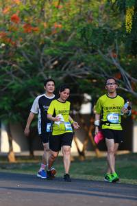 BIB: 799
                            <button type="button" onclick="openModal(3151954)" class="btn btn-primary btn-sm float-right btn-popup" data-toggle="modal" data-target=".modal-high-quality">
                        <i class="fas fa-shopping-cart"></i> Add to Cart
                    </button>
                                            <button type="button" onclick="isThisMe(3151954, true)" class="btn btn-success btn-sm float-right btn-popup btn-isme hidden" data-toggle="tooltip" data-placement="bottom" title="นี่คือรูปของคุณใช่ไหม คลิกที่นี่เพื่อเอาเข้าอัลบั้ม">
                        <i class="fas fa-plus"></i> Add to album
                    </button>
                    <button type="button" onclick="isThisMe(3151954, false)" class="btn btn-warning btn-sm float-right btn-popup btn-isnotme hidden">
                        <i class="fas fa-ban"></i> Remove from album
                    </button>