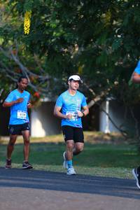 BIB: 6139
                            <button type="button" onclick="openModal(3135803)" class="btn btn-primary btn-sm float-right btn-popup" data-toggle="modal" data-target=".modal-high-quality">
                        <i class="fas fa-shopping-cart"></i> Add to Cart
                    </button>
                                            <button type="button" onclick="isThisMe(3135803, true)" class="btn btn-success btn-sm float-right btn-popup btn-isme hidden" data-toggle="tooltip" data-placement="bottom" title="นี่คือรูปของคุณใช่ไหม คลิกที่นี่เพื่อเอาเข้าอัลบั้ม">
                        <i class="fas fa-plus"></i> Add to album
                    </button>
                    <button type="button" onclick="isThisMe(3135803, false)" class="btn btn-warning btn-sm float-right btn-popup btn-isnotme hidden">
                        <i class="fas fa-ban"></i> Remove from album
                    </button>