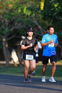 BIB: 217, 6318
                            <button type="button" onclick="openModal(3138351)" class="btn btn-primary btn-sm float-right btn-popup" data-toggle="modal" data-target=".modal-high-quality">
                        <i class="fas fa-shopping-cart"></i> Add to Cart
                    </button>
                                            <button type="button" onclick="isThisMe(3138351, true)" class="btn btn-success btn-sm float-right btn-popup btn-isme hidden" data-toggle="tooltip" data-placement="bottom" title="นี่คือรูปของคุณใช่ไหม คลิกที่นี่เพื่อเอาเข้าอัลบั้ม">
                        <i class="fas fa-plus"></i> Add to album
                    </button>
                    <button type="button" onclick="isThisMe(3138351, false)" class="btn btn-warning btn-sm float-right btn-popup btn-isnotme hidden">
                        <i class="fas fa-ban"></i> Remove from album
                    </button>