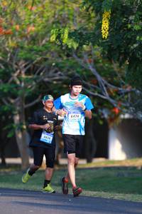 BIB: 6474
                            <button type="button" onclick="openModal(3135521)" class="btn btn-primary btn-sm float-right btn-popup" data-toggle="modal" data-target=".modal-high-quality">
                        <i class="fas fa-shopping-cart"></i> Add to Cart
                    </button>
                                            <button type="button" onclick="isThisMe(3135521, true)" class="btn btn-success btn-sm float-right btn-popup btn-isme hidden" data-toggle="tooltip" data-placement="bottom" title="นี่คือรูปของคุณใช่ไหม คลิกที่นี่เพื่อเอาเข้าอัลบั้ม">
                        <i class="fas fa-plus"></i> Add to album
                    </button>
                    <button type="button" onclick="isThisMe(3135521, false)" class="btn btn-warning btn-sm float-right btn-popup btn-isnotme hidden">
                        <i class="fas fa-ban"></i> Remove from album
                    </button>